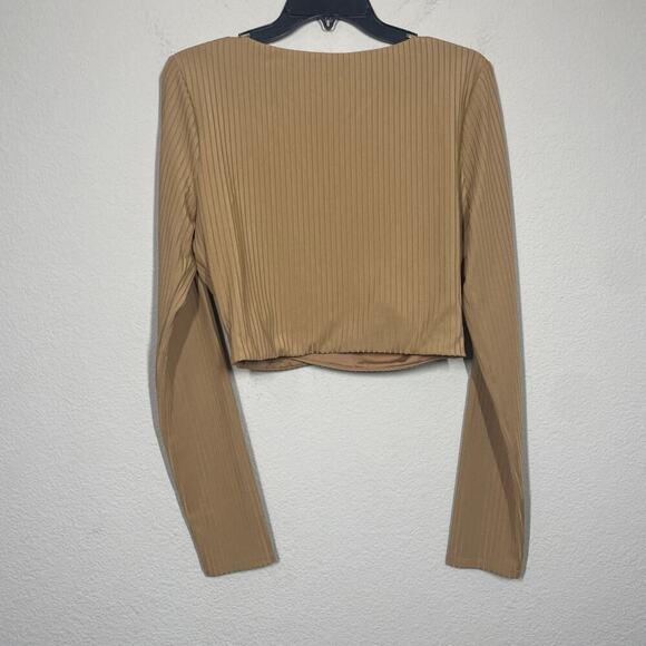 Camila Coelho XL Faux Wrap Crop Top Blouse Nude Long Sleeves Stretch Ester - Picture 8 of 8